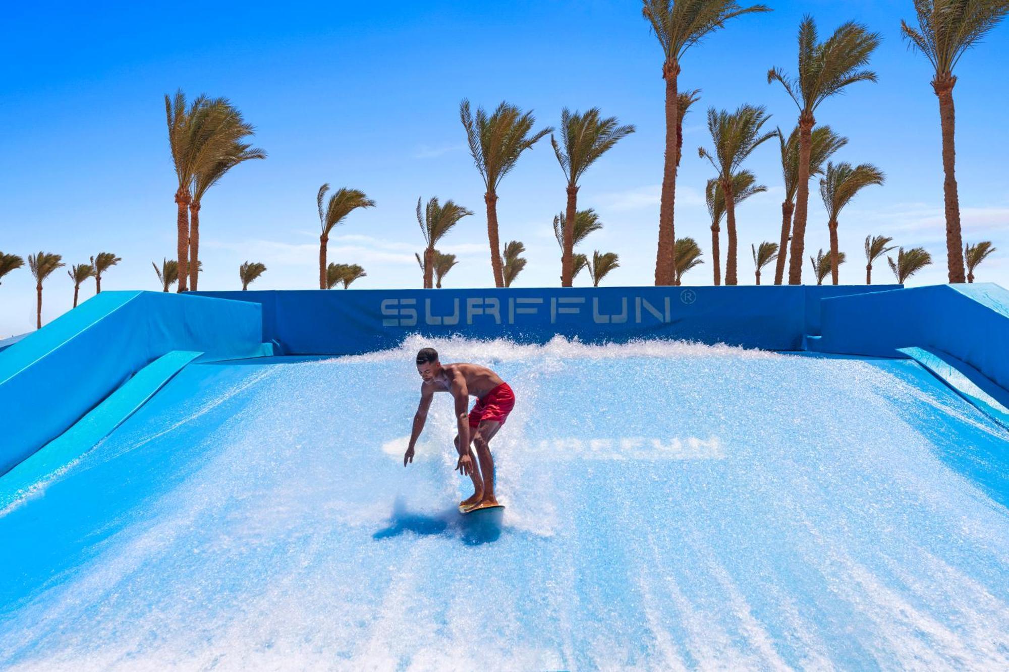 منتجع Pickalbatros Laguna Club Sheikh 5*